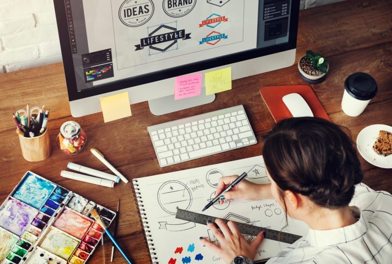 How to Become a Graphic Designer (Without a University Degree)